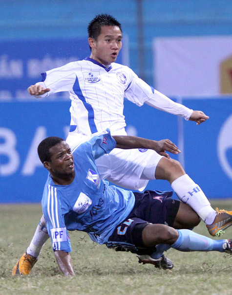 Thanh Trung vẫn chưa được bầu Kiên trao trả tự do. Ảnh: Quang Minh Thanh Trung vẫn chưa được bầu Kiên trao trả tự do. Ảnh: Quang Minh