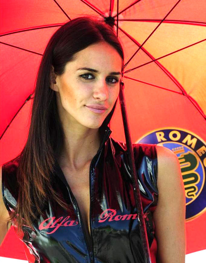 Những nụ hồng e ấp của đường đua MotoGP, giải SBK ở Imola, Bologna, Italy.