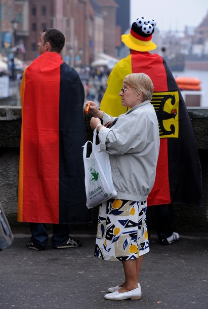 Sắc màu CĐV Đức, Hy Lạp.