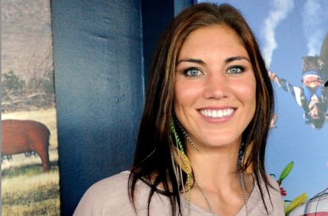 Thủ môn Mỹ Hope Solo.