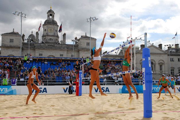 Buổi test môn bóng chuyền bãi biển. Buổi test môn bóng chuyền bãi biển.