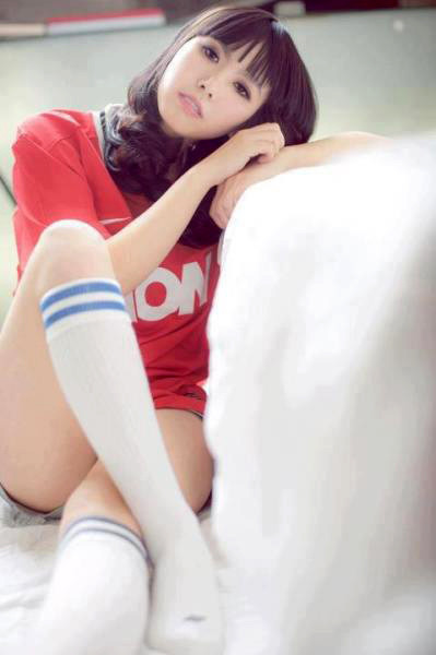 Một cổ động viên xinh đẹp của “Quỷ đỏ”. Một cổ động viên xinh đẹp của “Quỷ đỏ”.