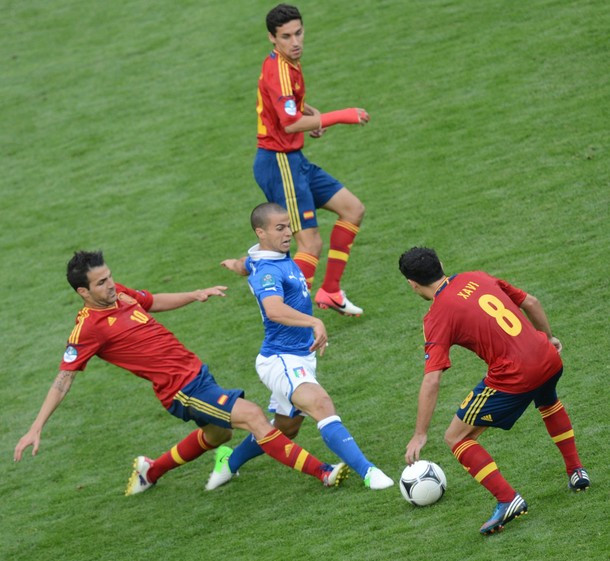 Italia cũng tung Giovinco vào để gia cường hàng công nhưng không hiệu quả. Italia cũng tung Giovinco vào để gia cường hàng công nhưng không hiệu quả.