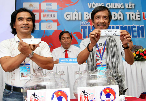 Lá thăm may rủi đưa chủ nhà U.21 Ninh Thuận vào bảng đấu khó với SLNA và SHB. Đà Nẵng. Lá thăm may rủi đưa chủ nhà U.21 Ninh Thuận vào bảng đấu khó với SLNA và SHB. Đà Nẵng.