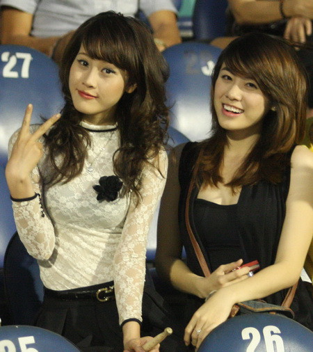 Dàn hoạt náo viên quyến rũ của Sài Gòn FC. Dàn hoạt náo viên quyến rũ của Sài Gòn FC.