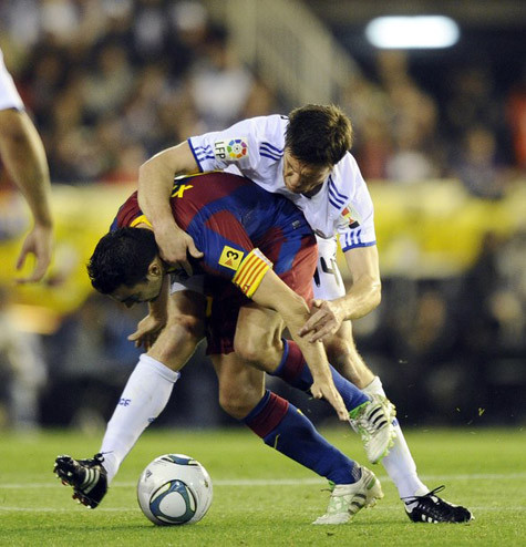 Vé xem trận El Clasico tăng chóng mặt. Vé xem trận El Clasico tăng chóng mặt.