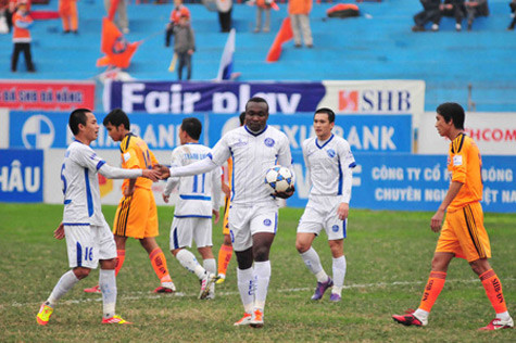 Đang có mâu thuẫn nội bộ trong CLB BĐ Hà Nội? Đang có mâu thuẫn nội bộ trong CLB BĐ Hà Nội?