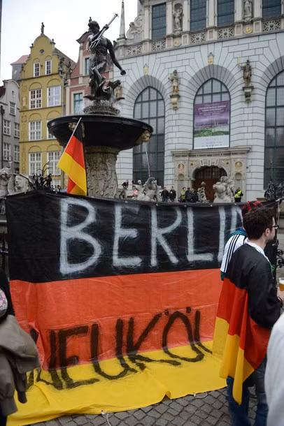 Tấm banner của CĐV Đức ở Gdansk, Ba Lan.