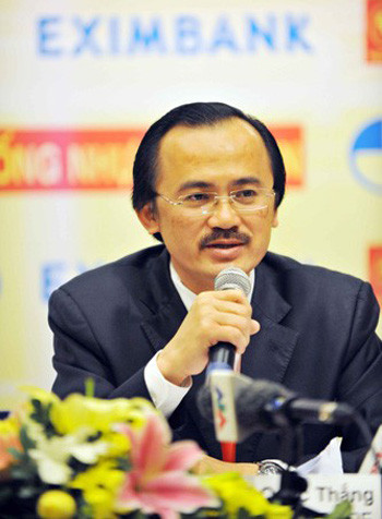 Bầu Thắng và VPF chấp nhận nhượng bộ. Bầu Thắng và VPF chấp nhận nhượng bộ.