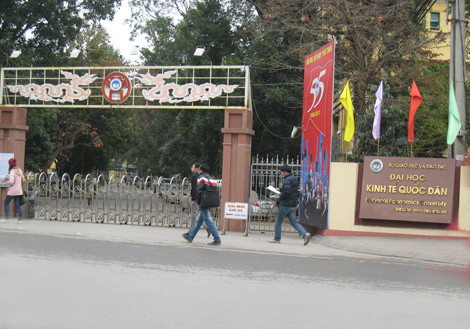 Đại học KTQD, nơi xảy ra nhiều vụ việc phức tạp liên quan tới công tác đào tạo trong thời gian gần đây. Đại học KTQD, nơi xảy ra nhiều vụ việc phức tạp liên quan tới công tác đào tạo trong thời gian gần đây.