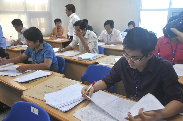 Công tác chấm thi (Ảnh minh họa: Hồng Hạnh). Công tác chấm thi (Ảnh minh họa: Hồng Hạnh).