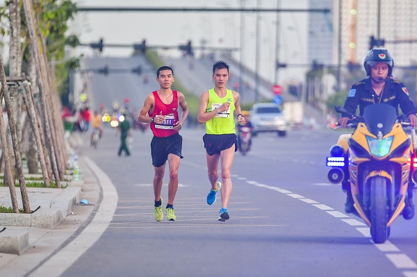 Sẽ có nhiều giải thưởng và phần quà khác dành cho các vận động viên tham gia giải chạy. Sẽ có nhiều giải thưởng và phần quà khác dành cho các vận động viên tham gia giải chạy.