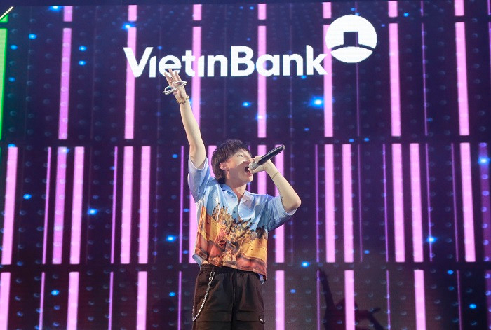 Ca sĩ Sơn Tùng M-TP. Ca sĩ Sơn Tùng M-TP.