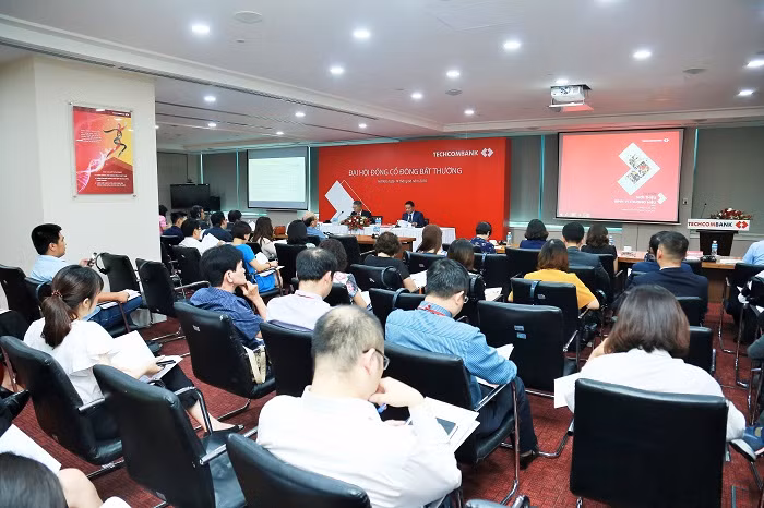 Đại hội cổ đông bất thường thông qua phương án tăng vốn điều lệ lên 34.965 tỷ đồng.