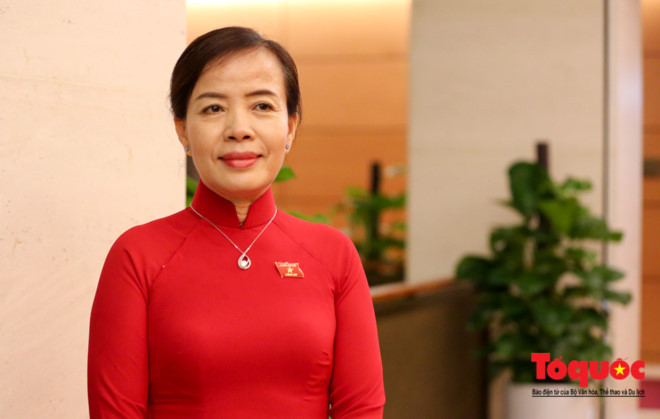 Đại biểu quốc hội Nguyễn Thị Kim Thuý (đoàn Đà Nẵng): "Phó Thủ tướng đã trả lời chất vấn rất bao quát, đi thẳng vào vấn đề". Đại biểu quốc hội Nguyễn Thị Kim Thuý (đoàn Đà Nẵng): "Phó Thủ tướng đã trả lời chất vấn rất bao quát, đi thẳng vào vấn đề".