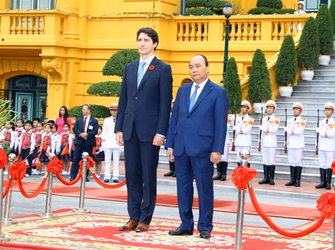 Canada, với vai trò là nước Chủ tịch G7 năm 2018, đã mời Việt Nam lần đầu tiên tham gia hội nghị này và Thủ tướng Việt Nam Nguyễn Xuân Phúc sẽ đại diện cho Việt Nam tham dự hội nghị.