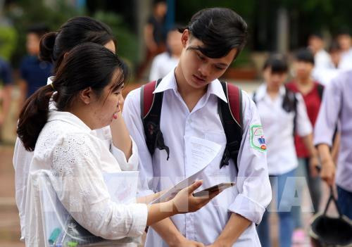 Các em học sinh tham gia kì thi trung học phổ thông quốc gia (Ảnh minh họa: TTXVN). Các em học sinh tham gia kì thi trung học phổ thông quốc gia (Ảnh minh họa: TTXVN).