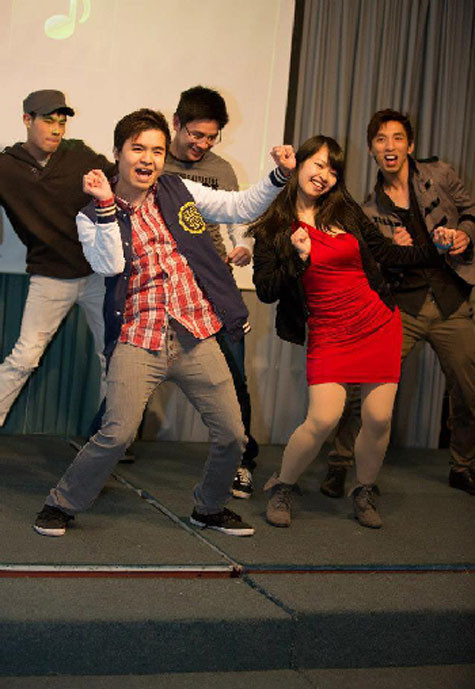 Đến với cuộc thi, các bạn trẻ đã đầu tư rất kĩ về vũ đạo và trang phục