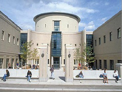 Carnegie Mellon được biết đến với những thế mạnh trong lĩnh vực khoa học và công nghệ. Sinh viên học tại trường có cơ hội để tham gia nghiên cứu và thậm chí có thể nhận được các khoản trợ cấp, học bổng mùa hè để hỗ trợ nghiên cứu. Châm ngôn của trường: Chúng tôi không nghiên cứu tất cả mọi thứ, nhưng khi chúng tôi tập trung ở đâu, chúng tôi vượt trội. Carnegie Mellon được biết đến với những thế mạnh trong lĩnh vực khoa học và công nghệ. Sinh viên học tại trường có cơ hội để tham gia nghiên cứu và thậm chí có thể nhận được các khoản trợ cấp, học bổng mùa hè để hỗ trợ nghiên cứu. Châm ngôn của trường: Chúng tôi không nghiên cứu tất cả mọi thứ, nhưng khi chúng tôi tập trung ở đâu, chúng tôi vượt trội.