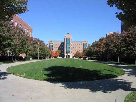 6. Đại học Illinois – Urbana – Champaign (University of Illinois - Urbana - Champaign) Là một trường công lập được thành lập vào năm 1867 ở bang Illinois. Tổng số sinh viên đăng ký hằng năm là hơn 30.000 người. Học phí và lệ phí là hơn 13.000 USD/năm, sinh viên ngoài bang phải đóng hơn 27.000 USD/năm. Top 10 trường đào tạo kỹ thuật tốt nhất Hoa Kỳ 6. Đại học Illinois – Urbana – Champaign (University of Illinois - Urbana - Champaign) Là một trường công lập được thành lập vào năm 1867 ở bang Illinois. Tổng số sinh viên đăng ký hằng năm là hơn 30.000 người. Học phí và lệ phí là hơn 13.000 USD/năm, sinh viên ngoài bang phải đóng hơn 27.000 USD/năm. Top 10 trường đào tạo kỹ thuật tốt nhất Hoa Kỳ