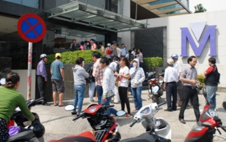 Phụ huynh, học viên lo lắng khi Trường Kinh doanh Melior đóng cửa. Phụ huynh, học viên lo lắng khi Trường Kinh doanh Melior đóng cửa.