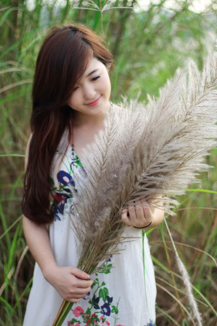 >>Những hotgirl xinh đẹp làm điên đảo cư dân mạng >>Vẻ đẹp mặn mà của hotgirl Midu >>Những gương mặt cực hot tại Miss Việt Đức >>Những nữ sinh tỏa sáng tại Hoa hậu Phụ nữ Việt Nam qua ảnh >>So độ siêu kute của những nữ sinh đình đám nhất Thủ đô >>Phát sốt vì 4 nữ giáo viên xinh đẹp >>Hoa khôi ĐH Thương Mại 2012 duyên dáng áo dài >>Những hotgirl xinh đẹp làm điên đảo cư dân mạng Những nữ sinh đẹp mê hồn giữa đầm sen