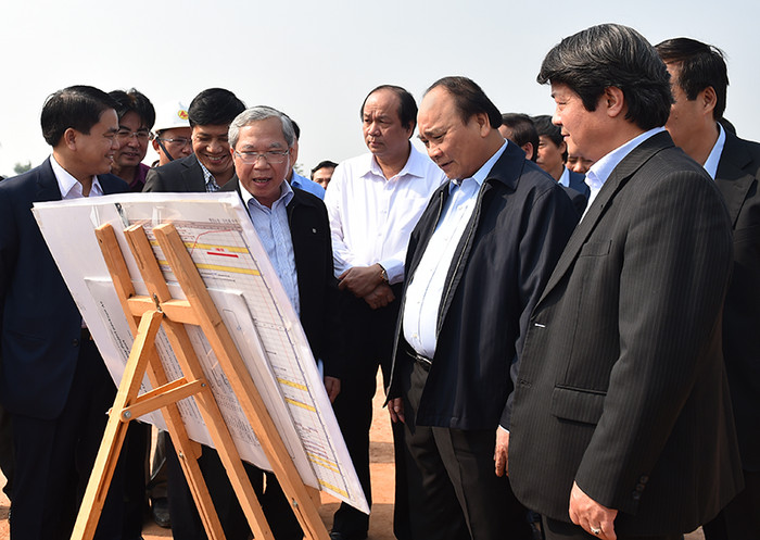 Thủ tướng Nguyễn Xuân Phúc thị sát nút giao IC7 kết nối Thành phố Việt Trì tỉnh Phú Thọ với đường cao tốc Nội Bài – Lào Cai. ảnh: vgp. Thủ tướng Nguyễn Xuân Phúc thị sát nút giao IC7 kết nối Thành phố Việt Trì tỉnh Phú Thọ với đường cao tốc Nội Bài – Lào Cai. ảnh: vgp.