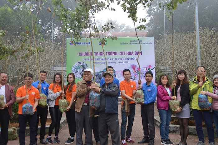 Những hoạt động đầy ý nghĩa tiếp tục được Viettravel kéo dài trong thời gian tới. Những hoạt động đầy ý nghĩa tiếp tục được Viettravel kéo dài trong thời gian tới.