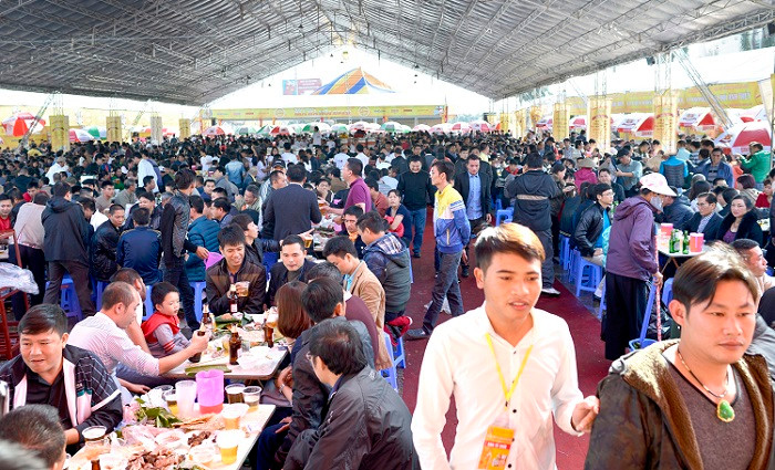 "Ngày hội bia Hà Nội" luôn có sự tham dự của hàng nghìn người.