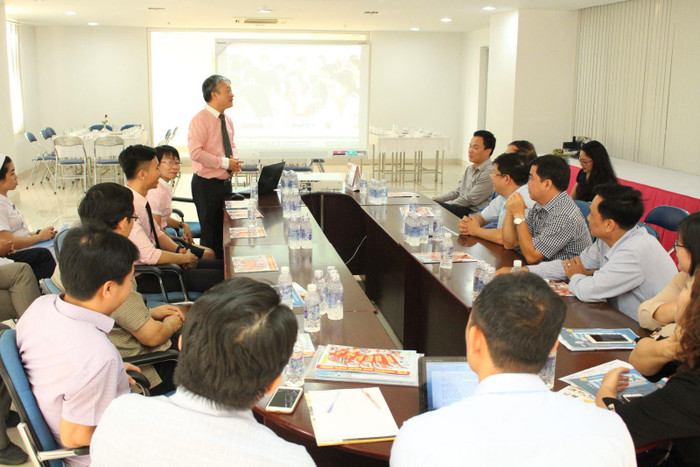 Thạc sĩ Trần Thanh Hải - Hiệu trưởng nhà trường chia sẻ về những cột mốc mà Cao đẳng Viễn Đông đã đạt được và định hướng thời gian tới. Thạc sĩ Trần Thanh Hải - Hiệu trưởng nhà trường chia sẻ về những cột mốc mà Cao đẳng Viễn Đông đã đạt được và định hướng thời gian tới.