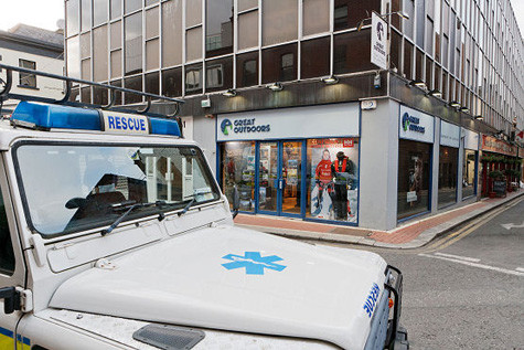 Cửa hàng Great Outdoors: nơi cung cấp tốt nhất các thiết bị, dụng cụ cho hoạt động ngoài trời như: leo núi, cắm trại, bơi lội, lướt sóng,… Cửa hàng Great Outdoors: nơi cung cấp tốt nhất các thiết bị, dụng cụ cho hoạt động ngoài trời như: leo núi, cắm trại, bơi lội, lướt sóng,…