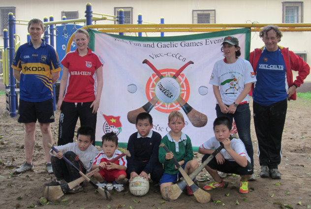 Gaelic football cũng thu hút sự tham gia của các em nhỏ từ 5 đến 8 tuổi