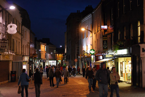 Galway về đêm
