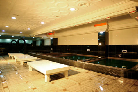 Khu bể bơi thư giãn sau giờ học căng thẳng.