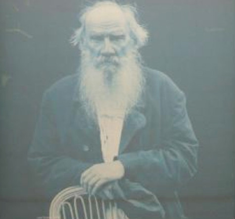 Leo Tolstoy năm 1908, người có ảnh hưởng tới các tác phẩm của James Joyce Leo Tolstoy năm 1908, người có ảnh hưởng tới các tác phẩm của James Joyce