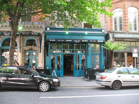 Café En Seine. Café En Seine.