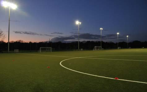 Khu thể thao ngoài trời gồm 2 sân bóng đá tiêu chuẩn, và 1 sân bóng bầu dục tiêu chuẩn, và một sân bóng đá Ireland (GAA). Sân được thiết kế mặt cỏ đặc biệt, hệ thống thoát nước hiện đại và có thể thi đấu với mọi thời tiết >> Tham gia cuộc thi tìm hiểu Ireland để nhận giải thưởng lớn Khu thể thao ngoài trời gồm 2 sân bóng đá tiêu chuẩn, và 1 sân bóng bầu dục tiêu chuẩn, và một sân bóng đá Ireland (GAA). Sân được thiết kế mặt cỏ đặc biệt, hệ thống thoát nước hiện đại và có thể thi đấu với mọi thời tiết >> Tham gia cuộc thi tìm hiểu Ireland để nhận giải thưởng lớn