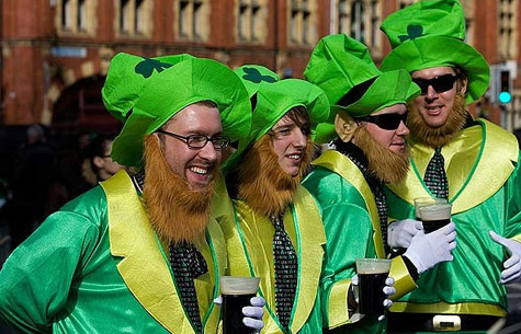 Vào các ngày hội hoá trang, trang phụ Leprechaun luôn được ưa chuộng và bắt mắt Vào các ngày hội hoá trang, trang phụ Leprechaun luôn được ưa chuộng và bắt mắt