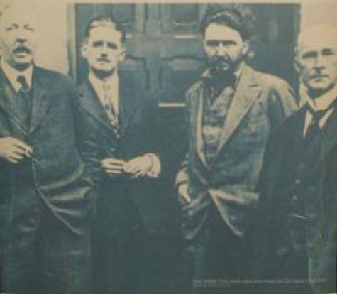 Ford Maddox Ford, James Joyce, Ezra Pound và John Quinn tại Paris 1923 Ford Maddox Ford, James Joyce, Ezra Pound và John Quinn tại Paris 1923
