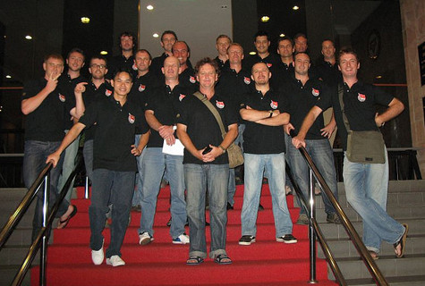 Thành viên của đội có nhiều quốc tịch khác nhau đang làm việc và sinh sống tại Việt Nam, và cả người Việt Nam