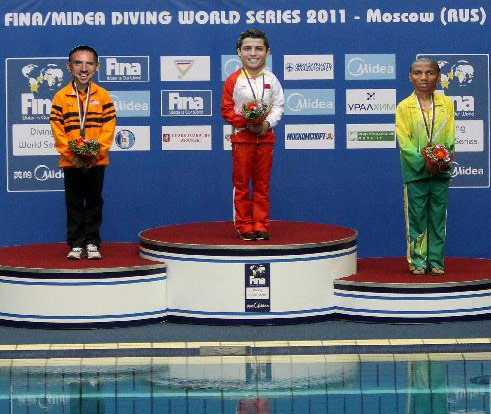 Cristiano Ronaldo được trao huy chương vàng thế giới về khả năng đóng kịch trên sân cỏ. Cristiano Ronaldo được trao huy chương vàng thế giới về khả năng đóng kịch trên sân cỏ.