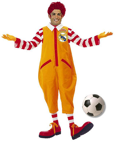 Cristiano Ronaldo như một chí hề ở Real Madrid. Cristiano Ronaldo như một chí hề ở Real Madrid.