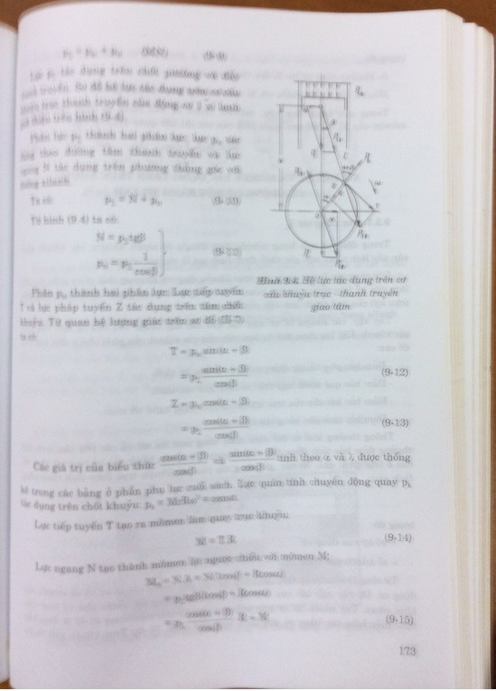 Trang 173 cuốn sách "Động cơ đốt trong" của nhà xuất bản giao thông vận tải năm 2004 chịu trách nhiệm xuất bản là TS Nguyễn Xuân Thủy. Ảnh: Lại Bá Ất