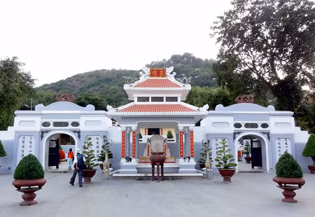 Lăng Thoại Ngọc Hầu ở Châu Đốc, An Giang. (Ngồn: vhttdlkv3.vn)