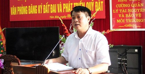 Ông Phạm Sỹ Quý, Giám đốc Sở Tài nguyên và Môi trường Yên Bái. Ảnh đăng trên Báo Tài nguyên và Môi trường. Ông Phạm Sỹ Quý, Giám đốc Sở Tài nguyên và Môi trường Yên Bái. Ảnh đăng trên Báo Tài nguyên và Môi trường.