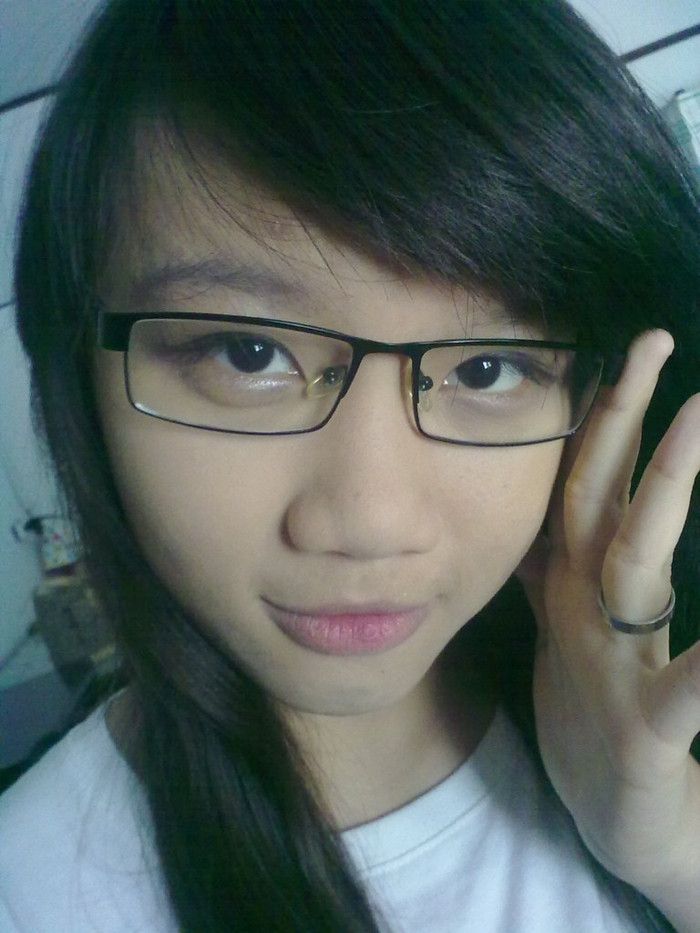 Lê Vy rất mong được làm quen với tất cả các bạn để có cơ hội thể hiện mình.