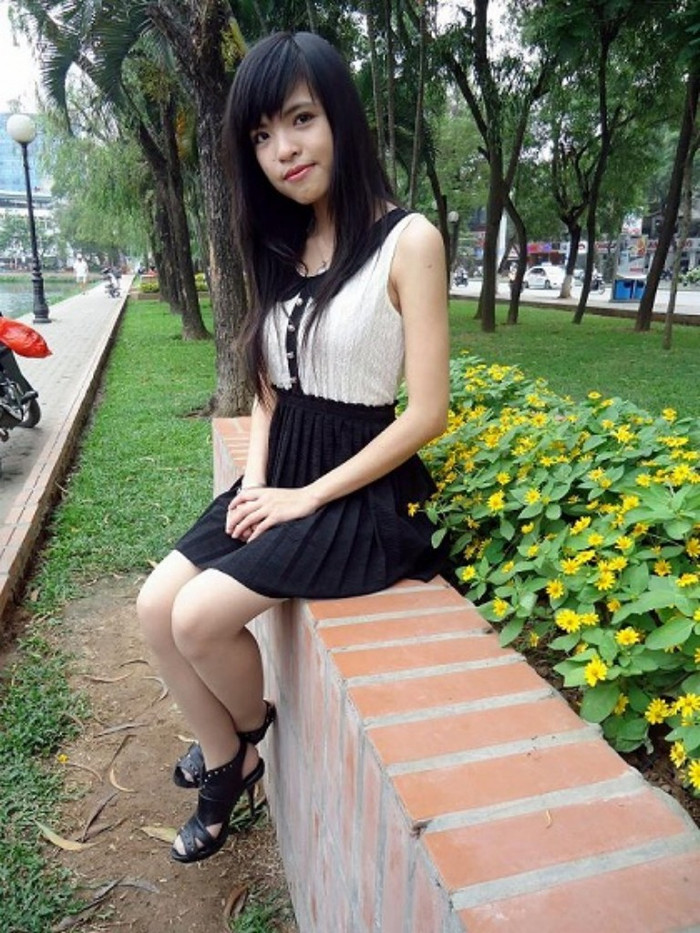 Đối với Huyền, những người mà cô yêu thương là tất cả và mình cảm thấy hạnh phúc vì những gì mình đã và đang có. Đối với Huyền, những người mà cô yêu thương là tất cả và mình cảm thấy hạnh phúc vì những gì mình đã và đang có.