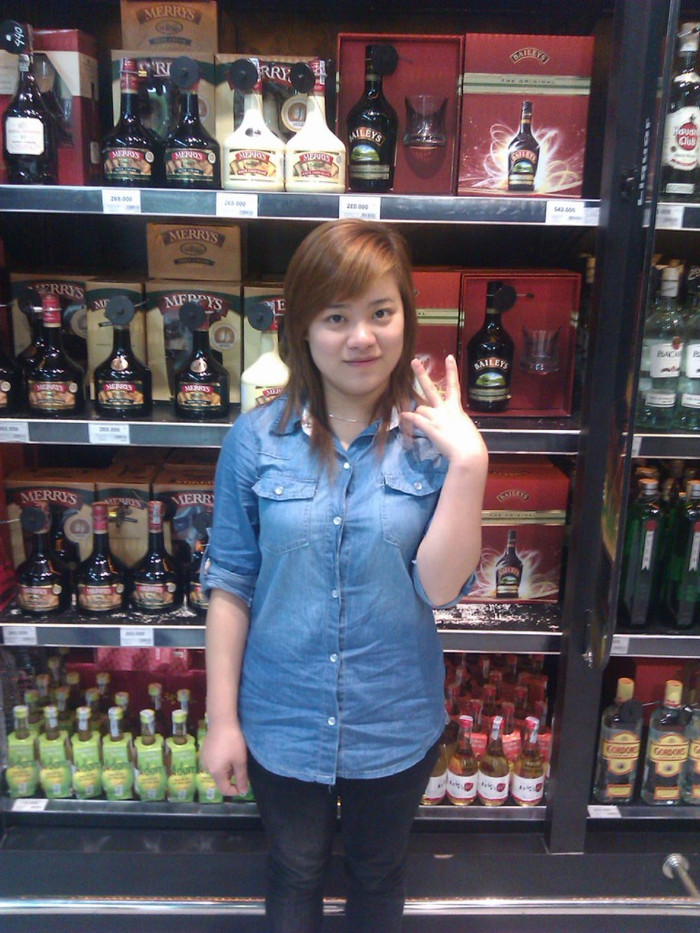 Phương là một người rất vui tính, dễ hòa đồng, thích đi du lịch cùng bạn bè và đi chụp ảnh. Ước mơ của cô là sau này trở thành một doanh nhân giỏi trong ngành quản trị kinh doanh khách sạn.