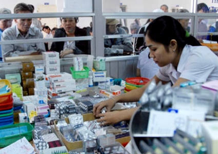 Đại biểu Quốc hội đồng loạt đề nghị phải siết chặt giá thuốc. ảnh minh họa của Báo Đầu tư. Đại biểu Quốc hội đồng loạt đề nghị phải siết chặt giá thuốc. ảnh minh họa của Báo Đầu tư.