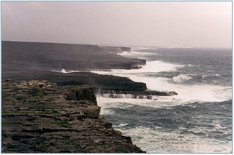 Một quan cảnh bờ biển trên đảo Inishmore